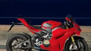 Ducati Panigale V4 S (2025 - 26)  (4)