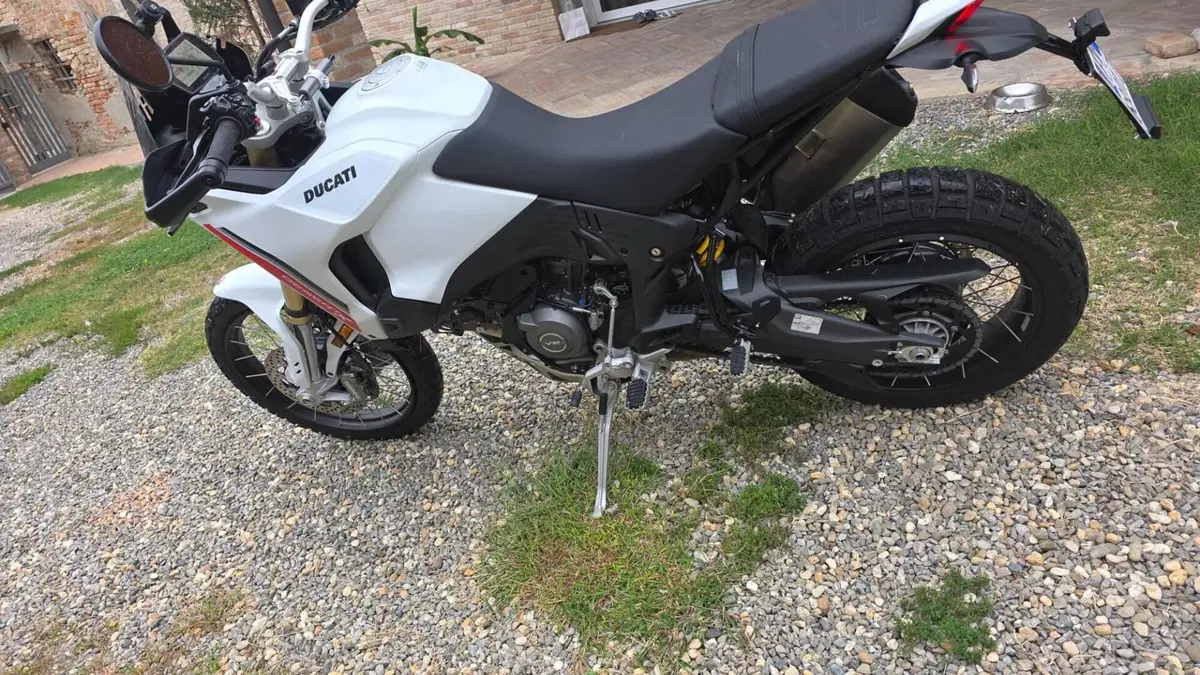 Ducati DesertX (2026)  (3)