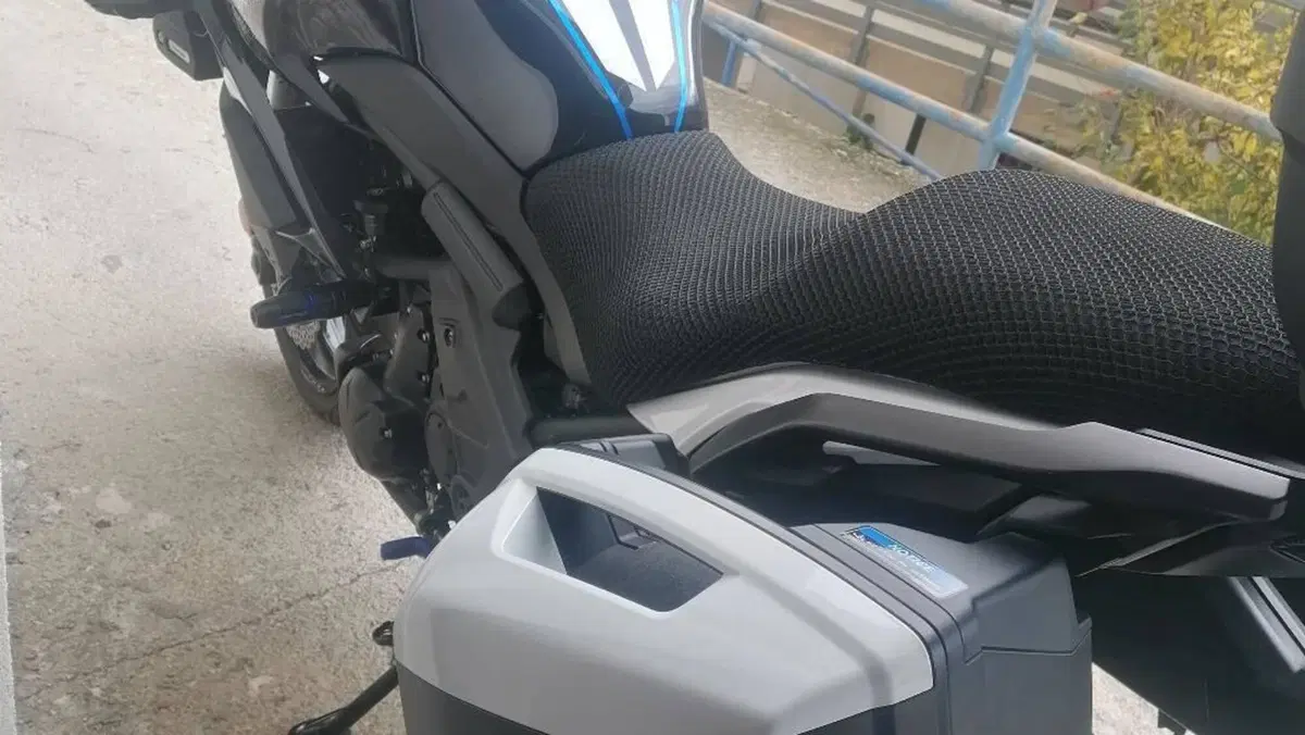 Kawasaki Versys 650 Tourer Plus (2021)  (3)