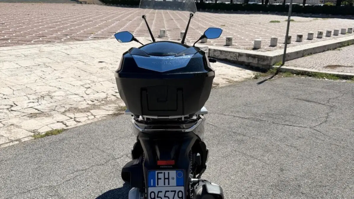 Honda SH 350 (2021 - 24)  (2)