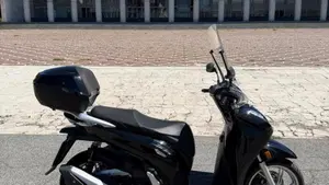Honda SH 350 (2021 - 24)  (5)