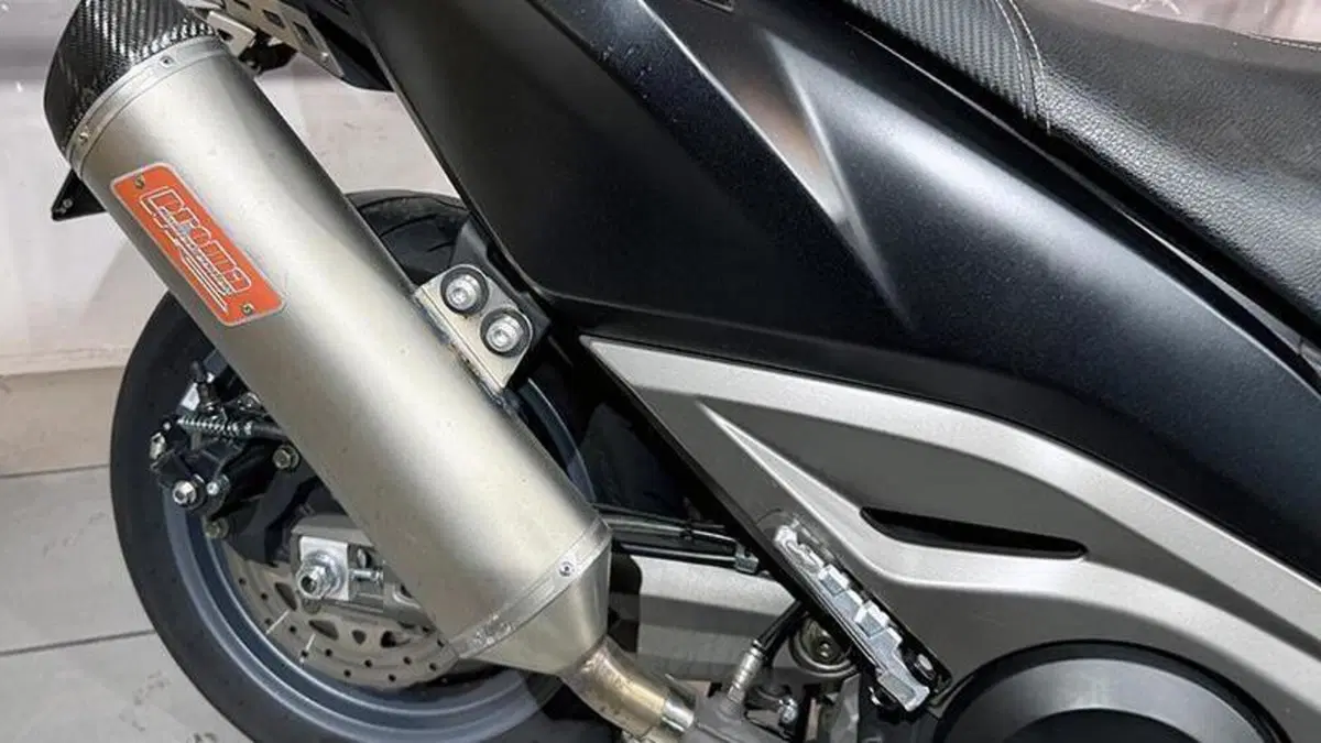 Kymco AK 550 (2017 - 19)  (5)