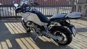 Moto Guzzi V100 Mandello (2022 - 24)  (2)