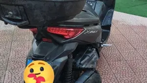 Yamaha X-Max 400 ABS (2013 - 16)  (3)