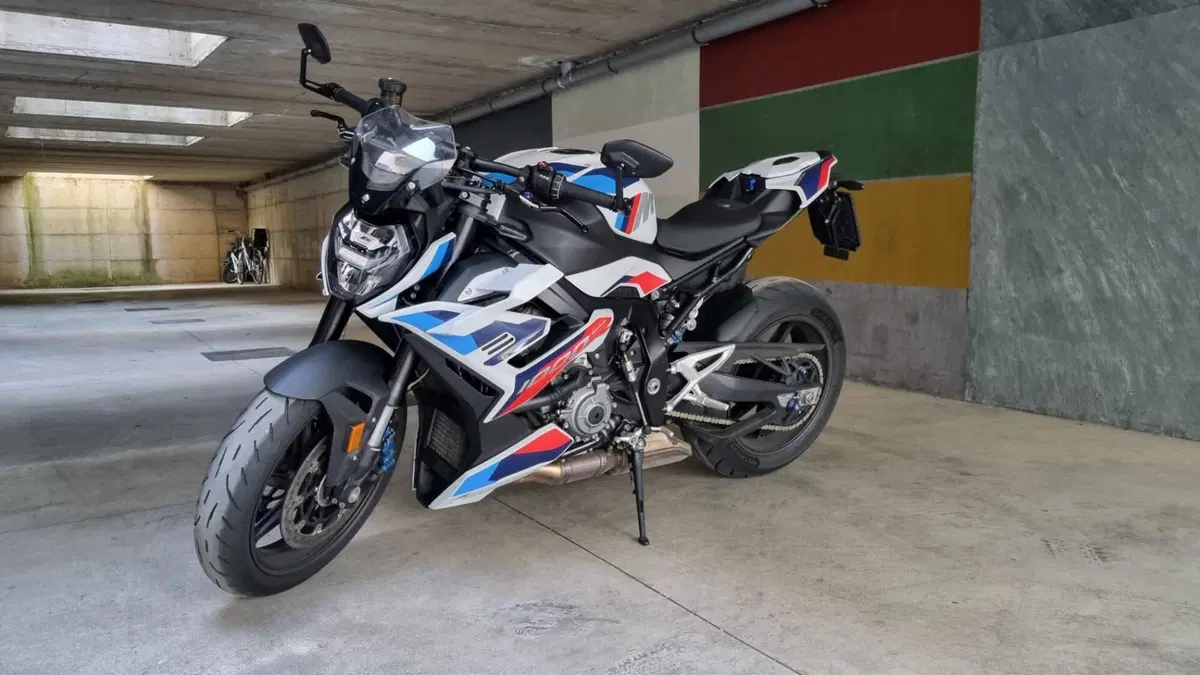 Bmw M 1000 R (2023 - 24) 