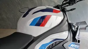 Bmw M 1000 R (2023 - 24)  (3)