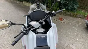 Moto Morini X-Cape 650 (2021 - 26)  (5)