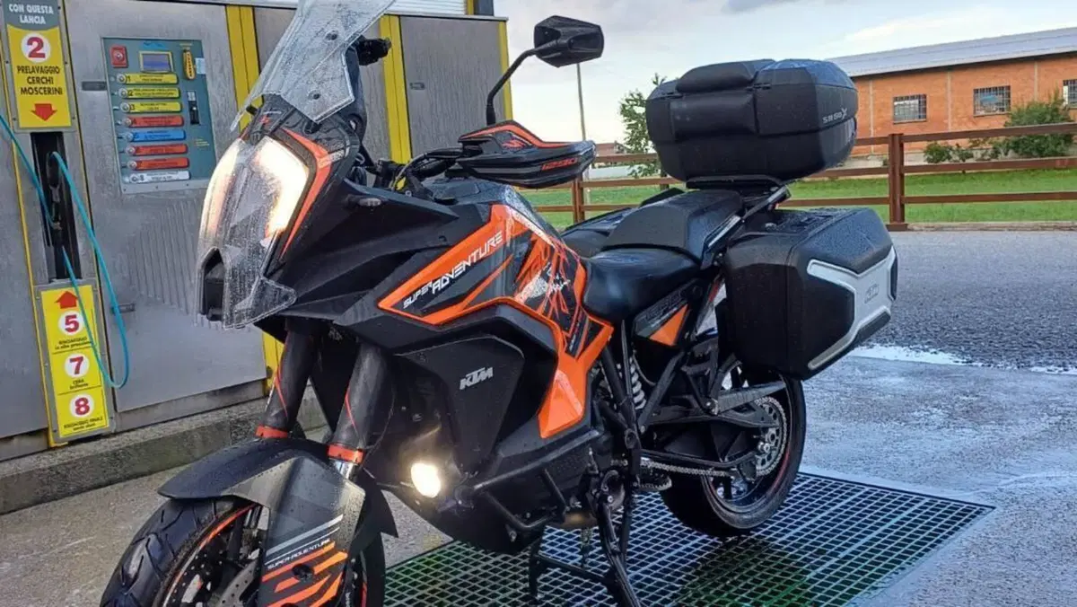 KTM 1290 Super Adventure S (2021 - 25)  (2)