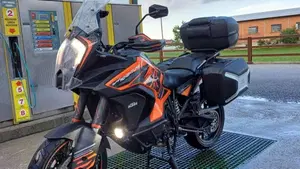 KTM 1290 Super Adventure S (2021 - 25)  (2)