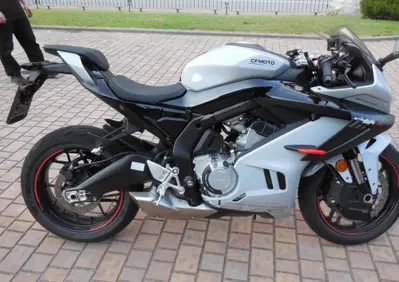 CFMOTO 675SR-R (2025 - 26) - Annuncio 10110148