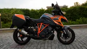 KTM 1290 Super Duke GT (2021 - 25)  (3)