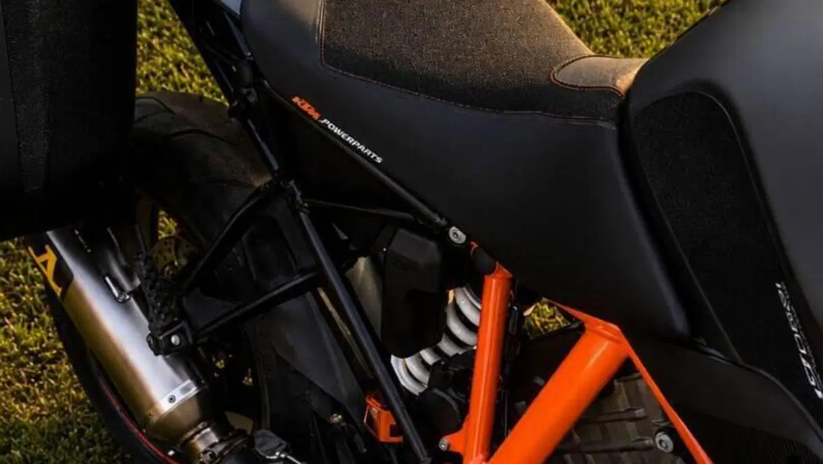 KTM 1290 Super Duke GT (2021 - 25)  (11)