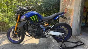Yamaha MT-09 SP (2021 - 23)  (2)