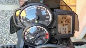 Bmw F 800 R (2015 - 16)  (4)