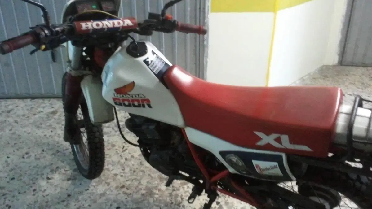 Honda   (2)
