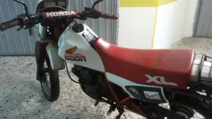 Honda   (2)