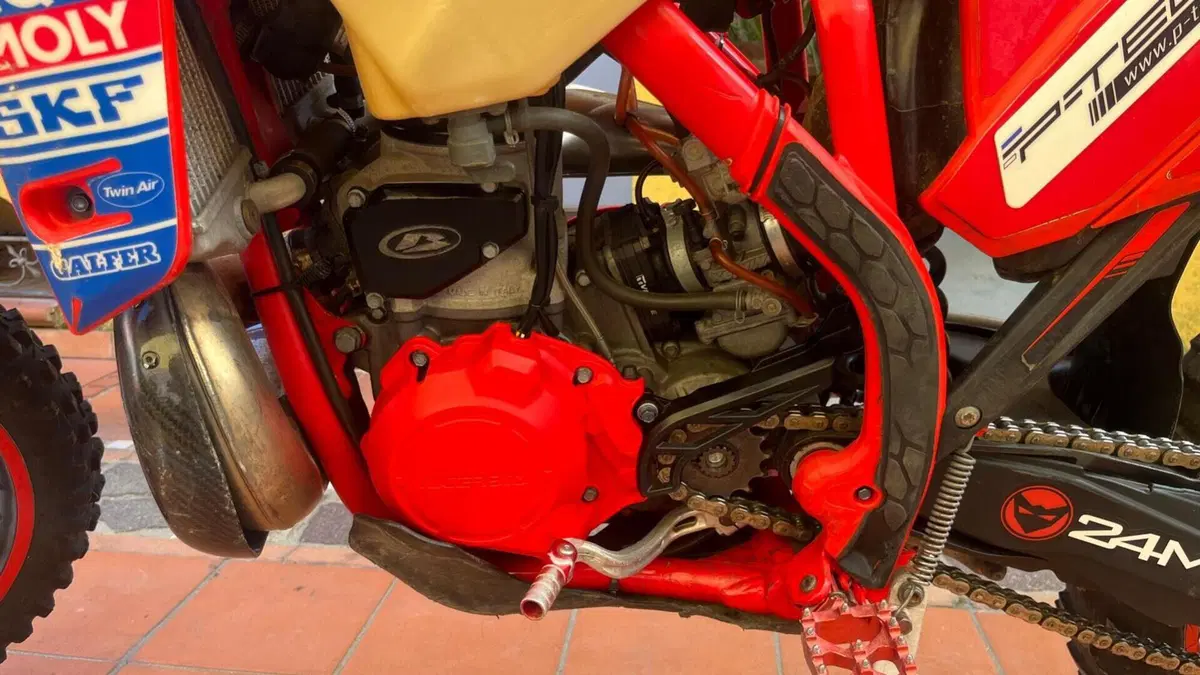 Betamotor RR 300 2T Enduro Racing (2020)  (6)