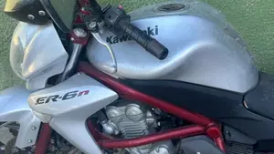 Kawasaki ER-6N (2006 - 09)  (8)