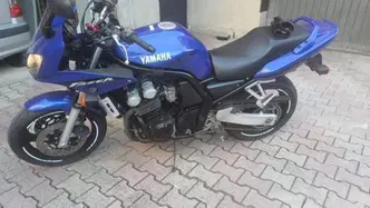 Yamaha FZS 600 Fazer (2002 - 03) usata