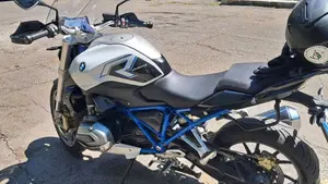 Bmw R 1200 R (2017 - 18)  (3)