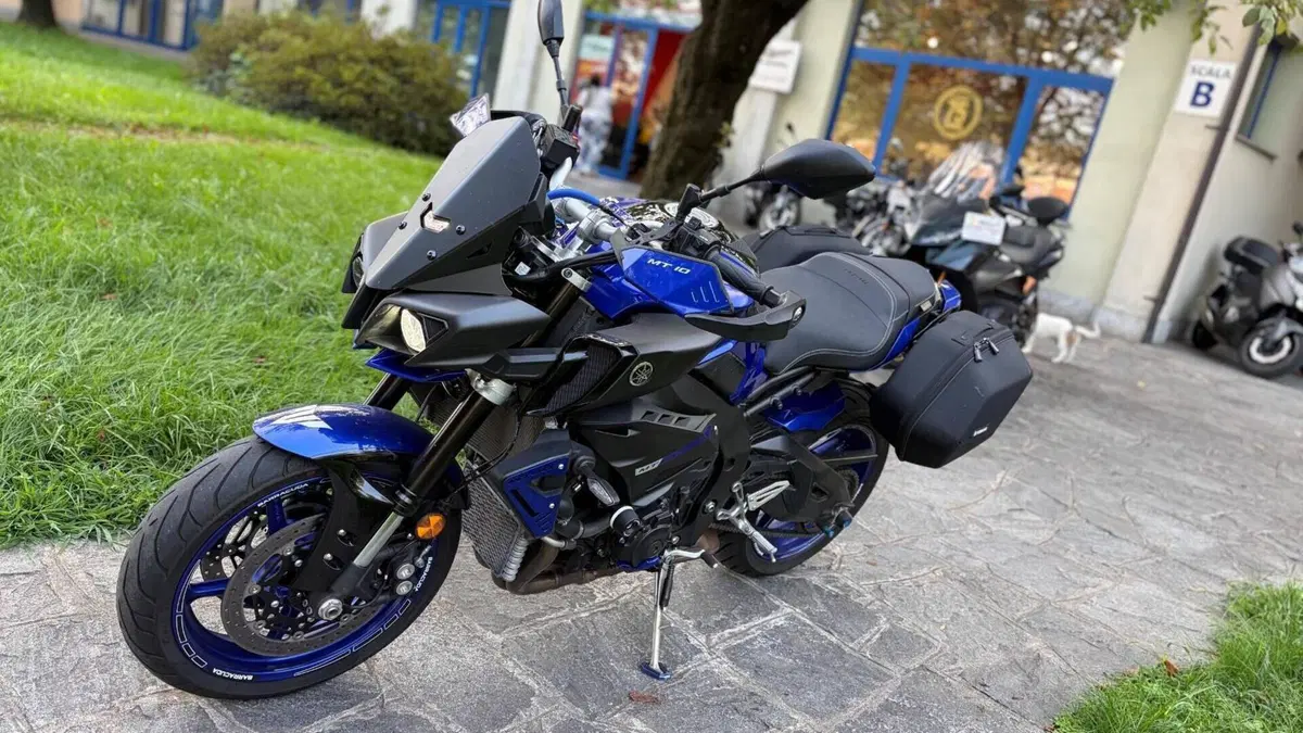 Yamaha MT-10 (2017 - 20)  (2)