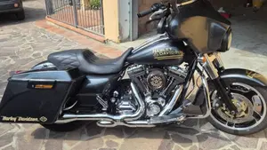 Harley-Davidson 1584 Street Glide (2008 - 10) - FLHX  (5)