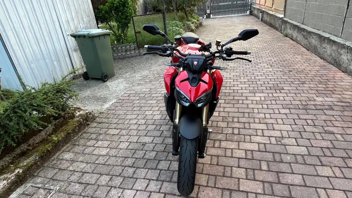 Ducati Streetfighter V2 (2025 - 26)  (2)