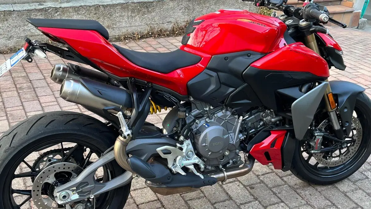 Ducati Streetfighter V2 (2025 - 26)  (4)