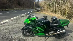 Kawasaki ZZR 1400 ABS S.E. (2013 - 16)  (7)