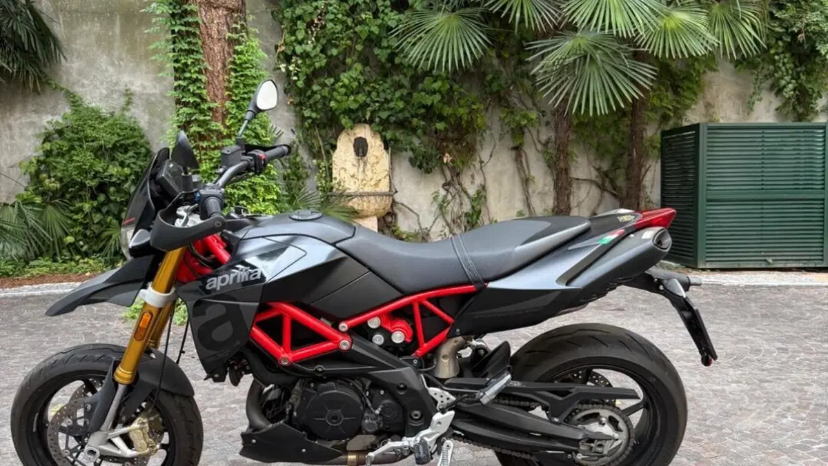 Aprilia Dorsoduro 900 (2017 - 20)  (5)