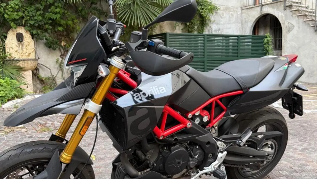 Aprilia Dorsoduro 900 (2017 - 20)  (6)