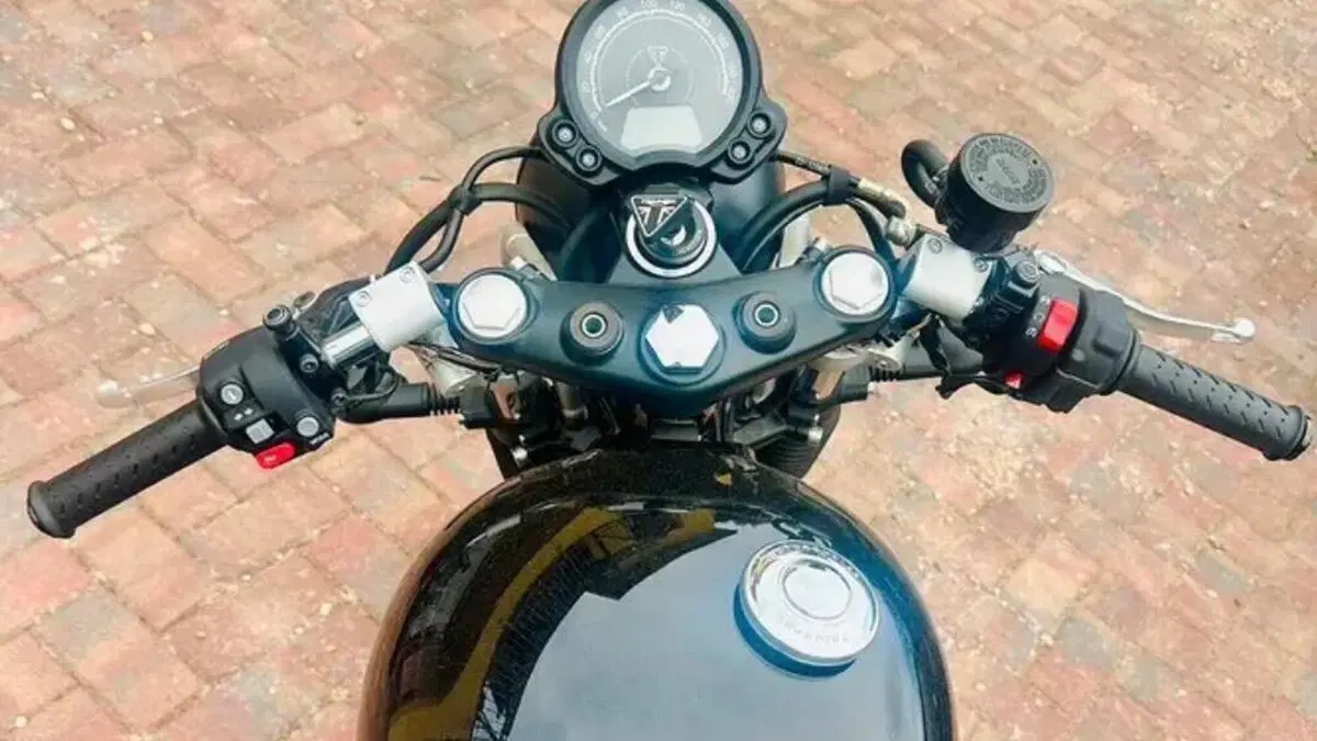 Triumph Scrambler 900 (2026)  (3)