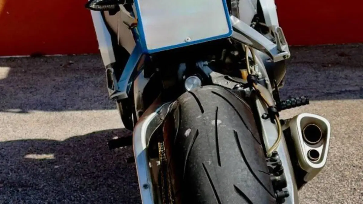 Honda CBR 1000 RR Fireblade (2008 - 11)  (8)