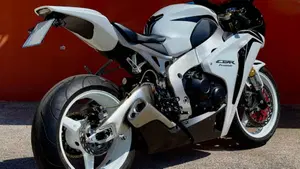 Honda CBR 1000 RR Fireblade (2008 - 11)  (5)