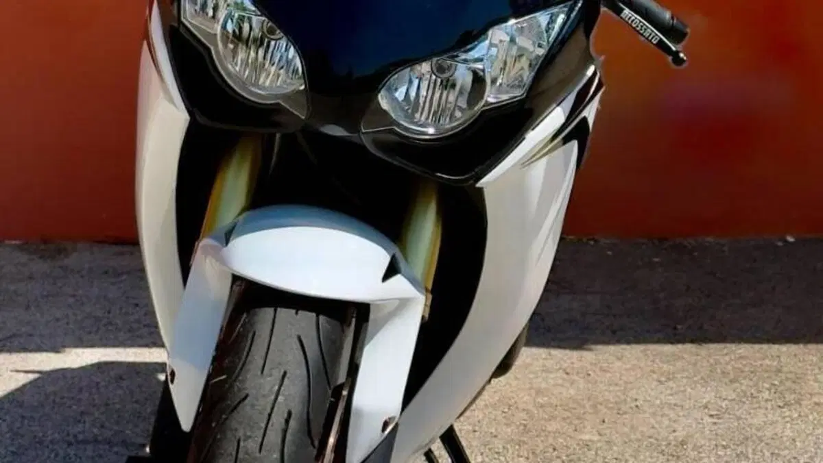 Honda CBR 1000 RR Fireblade (2008 - 11)  (7)