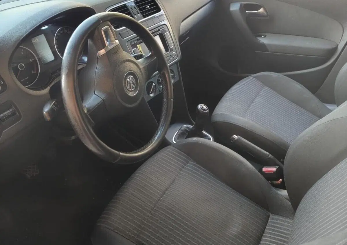 Volkswagen Polo 1.6 TDI DPF 5 porte Comf. BlueMotion Technology (6)