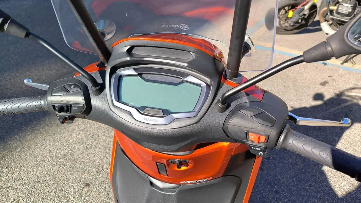Piaggio Beverly 400 S ABS-ASR (2021 - 24)  (8)