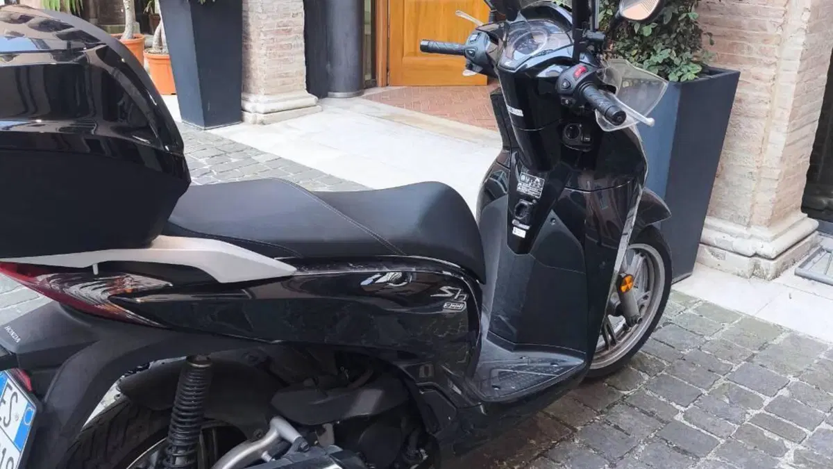 Honda SH 300 i ABS (2016 - 20) 