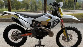 Husqvarna TE 300i (2022)