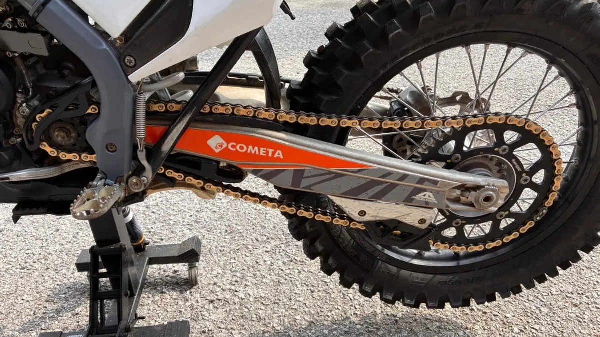 Husqvarna TE 300i (2022)  (4)