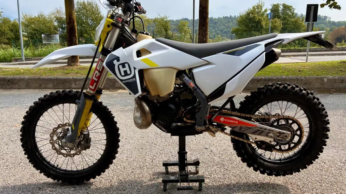 Husqvarna TE 300i (2022)  (5)