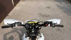 Husqvarna TE 300i (2022)  (7)