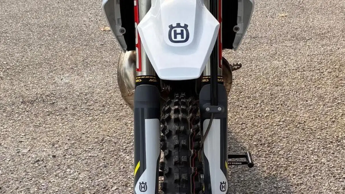 Husqvarna TE 300i (2022)  (8)