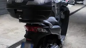 Honda SH 300 i (2011 - 14)  (5)