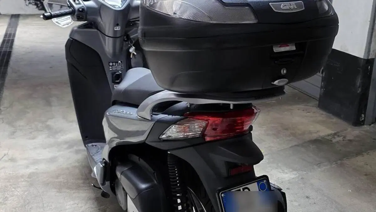 Honda SH 300 i (2011 - 14)  (6)
