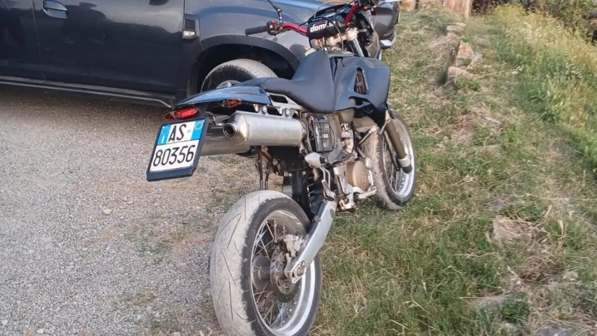 Husqvarna SM 610  (2)
