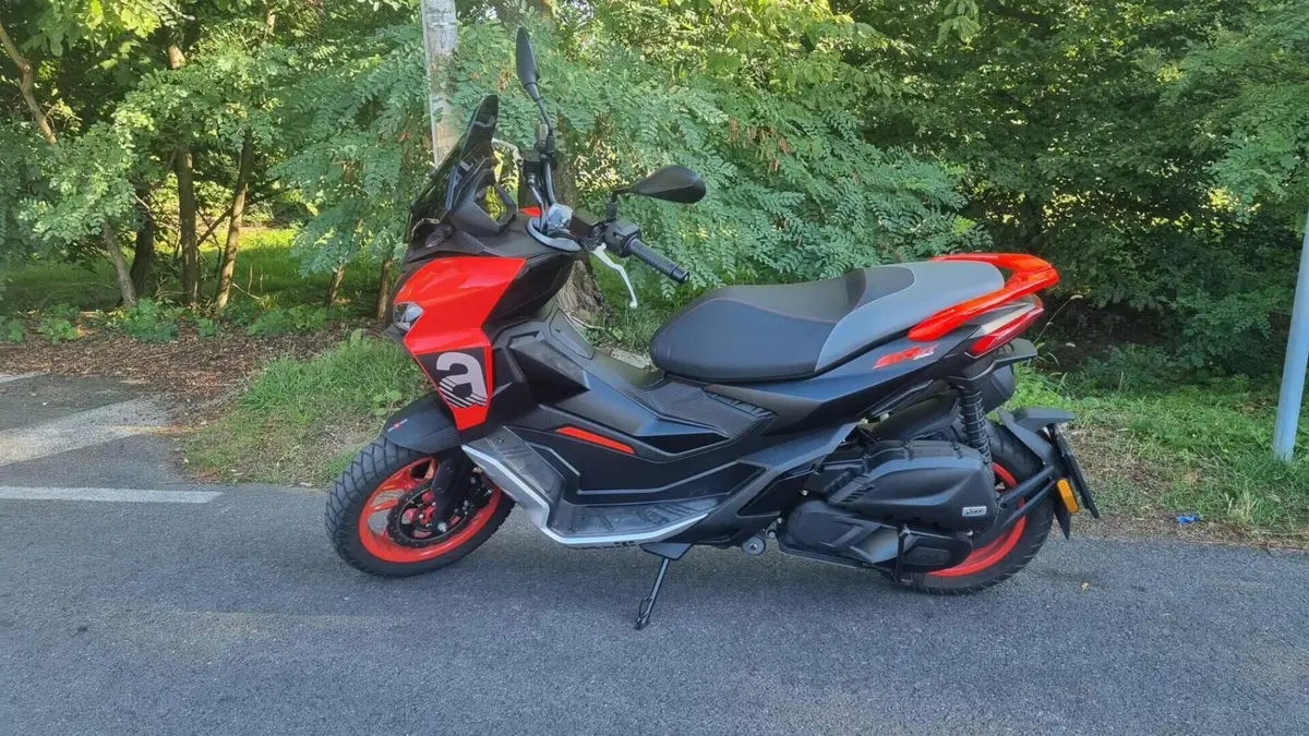 Aprilia SR GT 200 Sport (2022 - 24)  (3)