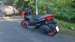 Aprilia SR GT 200 Sport (2022 - 24)  (4)