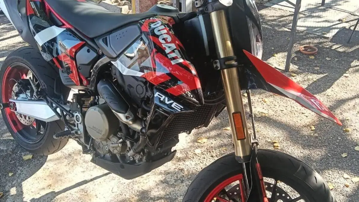 Ducati Hypermotard 698 Mono RVE (2024 - 26)  (2)