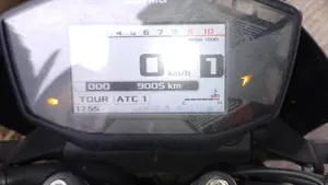 Aprilia Dorsoduro 900 (2017 - 20)  (4)